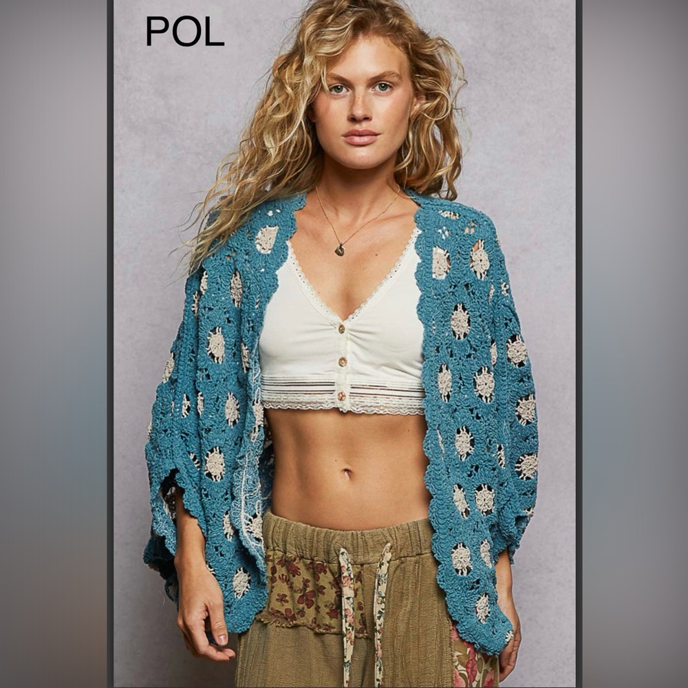 BP219-2💙🤍NeW!POL perfection in dusky blue open crochet sweater perfect everyday!